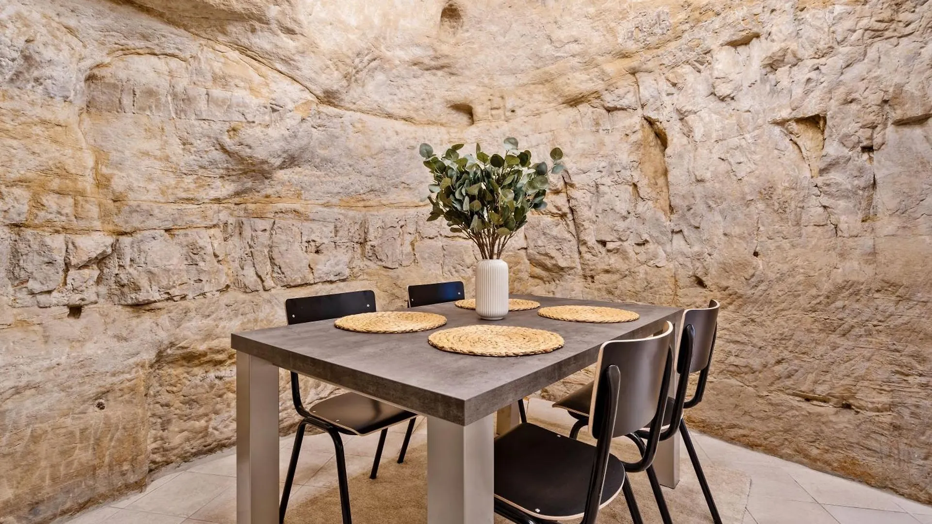 Cozy Apt With Smart Tv, Elevator & Equipped Kitchen Luxembourg