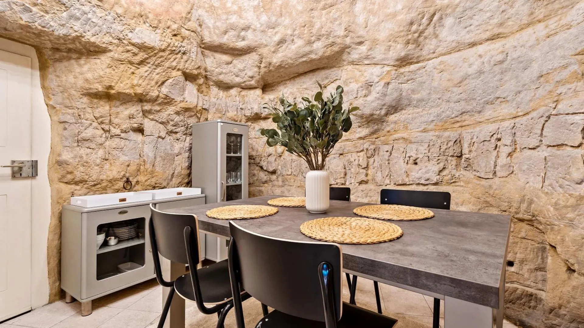 Cozy Apt With Smart Tv, Elevator & Equipped Kitchen Luxembourg
